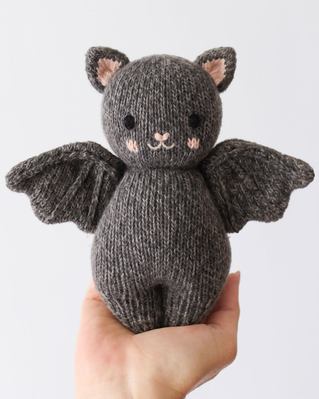 Baby bat (charcoal)