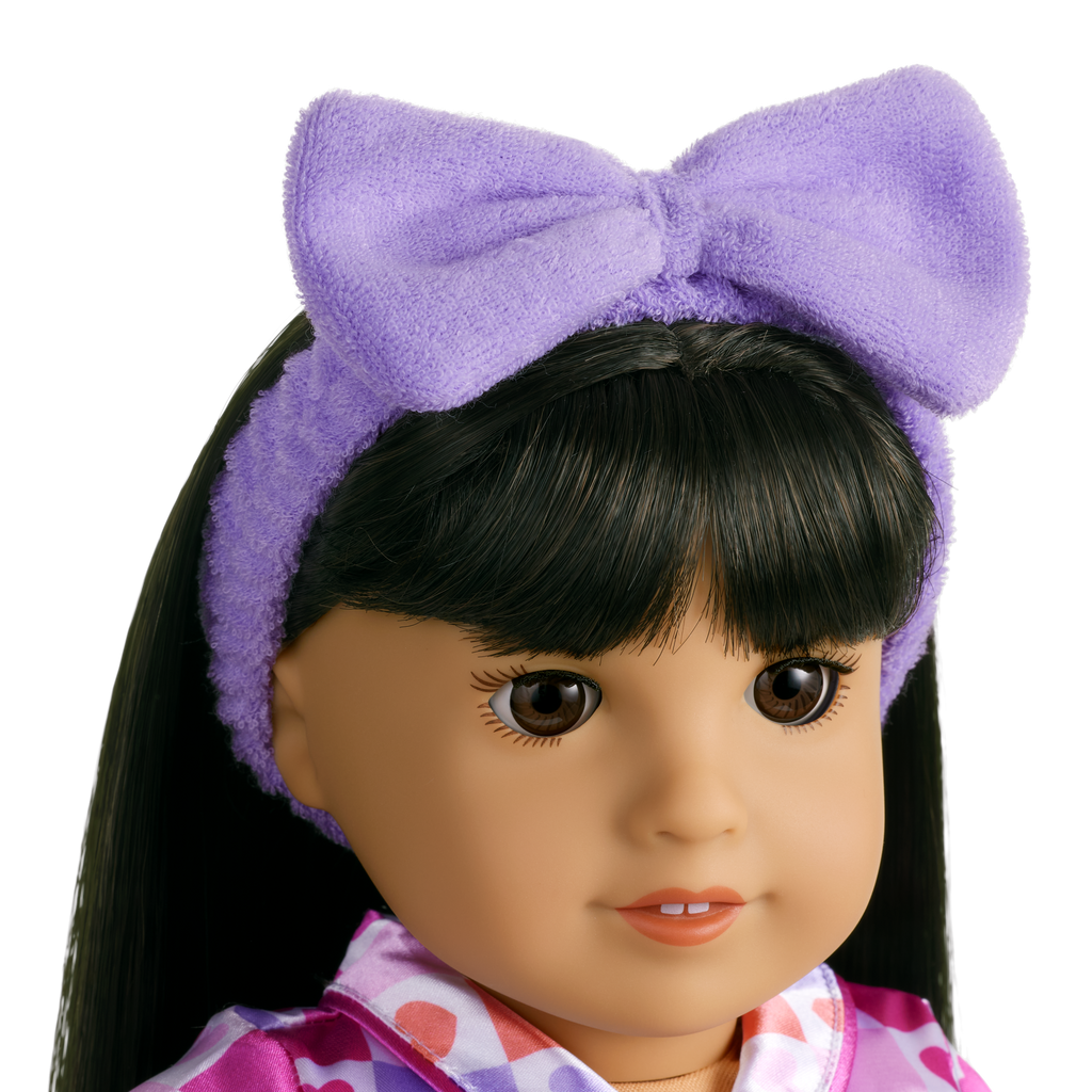 Truly Me™ #130 Doll & Day of Fun All-in-One Set